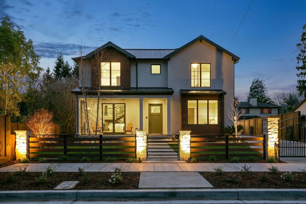Walnut Ave
